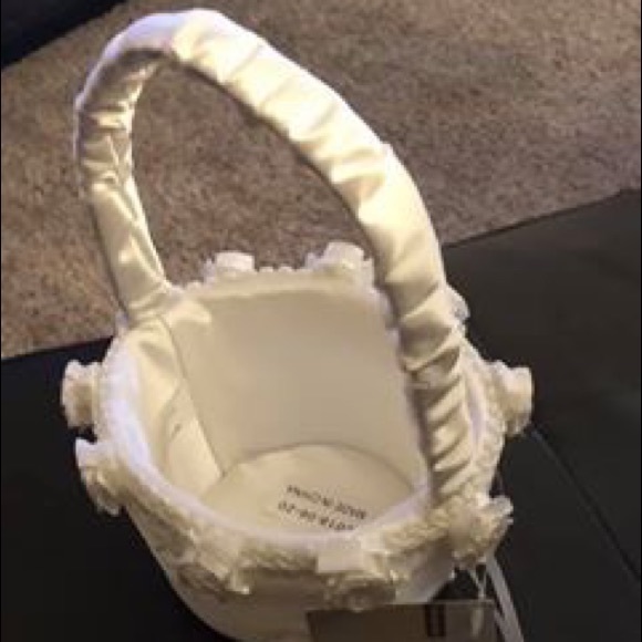 Flower Girl Basket - Picture 3 of 3